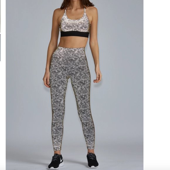 NWT Noli Yoga Legging + Bra Silver Ultra Reflective Glow Set Small XS S - Picture 2 of 16